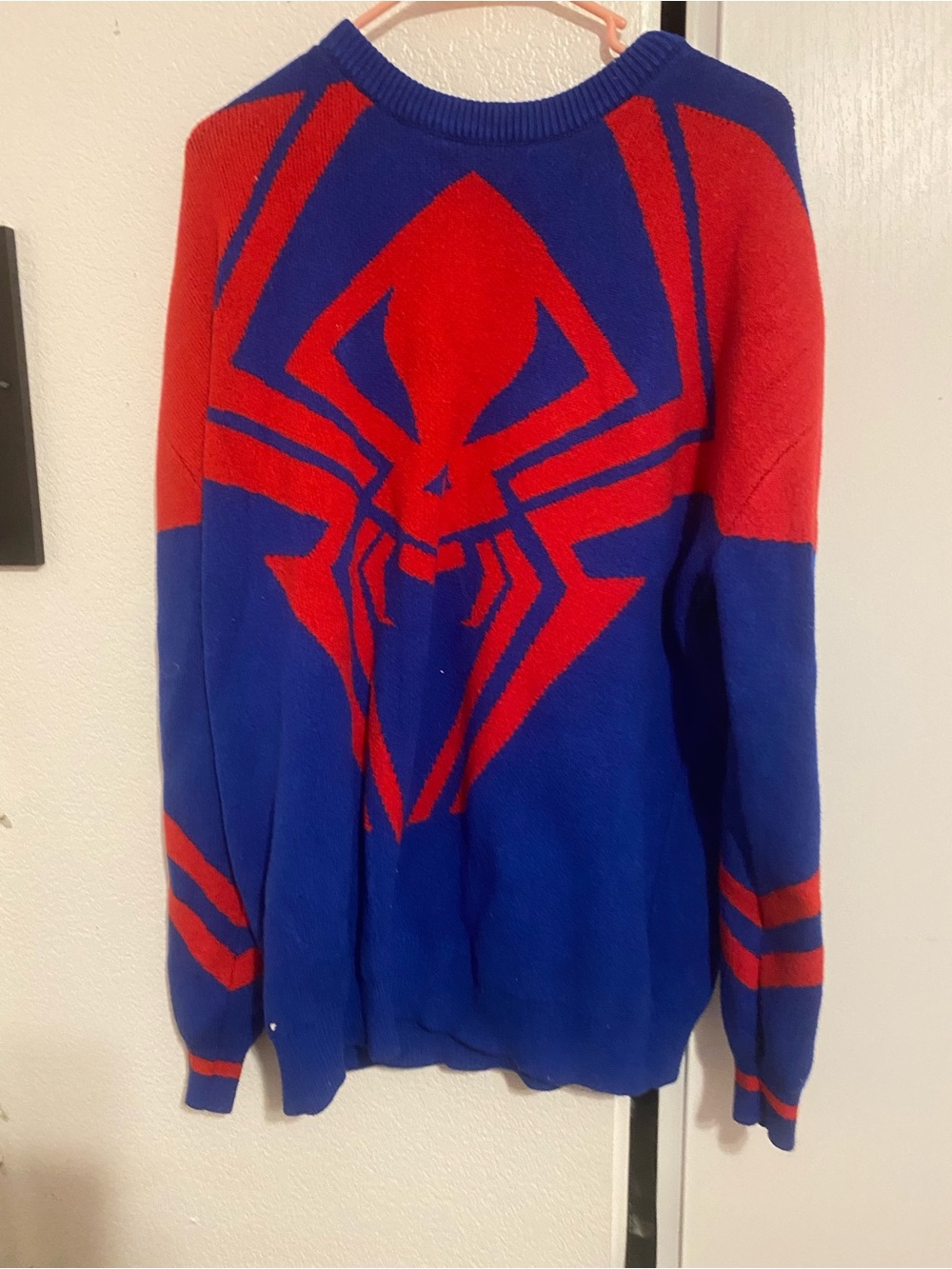 Men's Crewneck Sweater with Red Spider Graphic on Blue